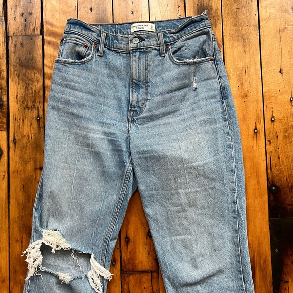 Abercrombie & Fitch 27/4S The 90’s Straight Ultra High Rise Jeans Ripped Blue - Picture 2 of 13